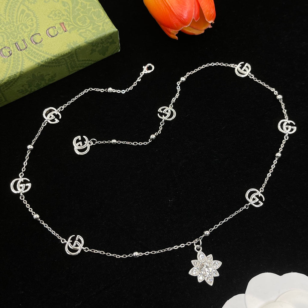 175RB27X Popular   Necklaces .