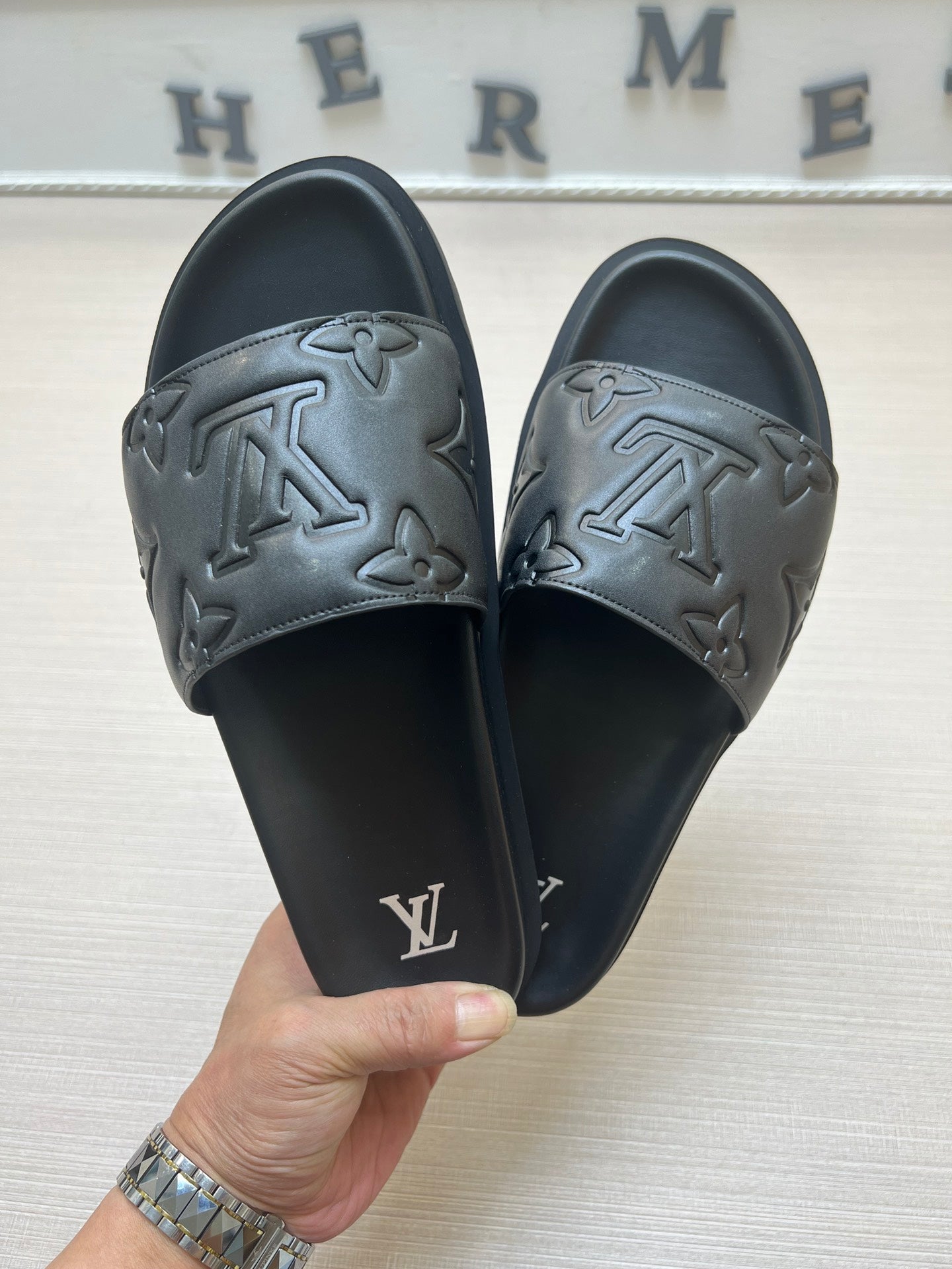 54E3Z Popular slippers