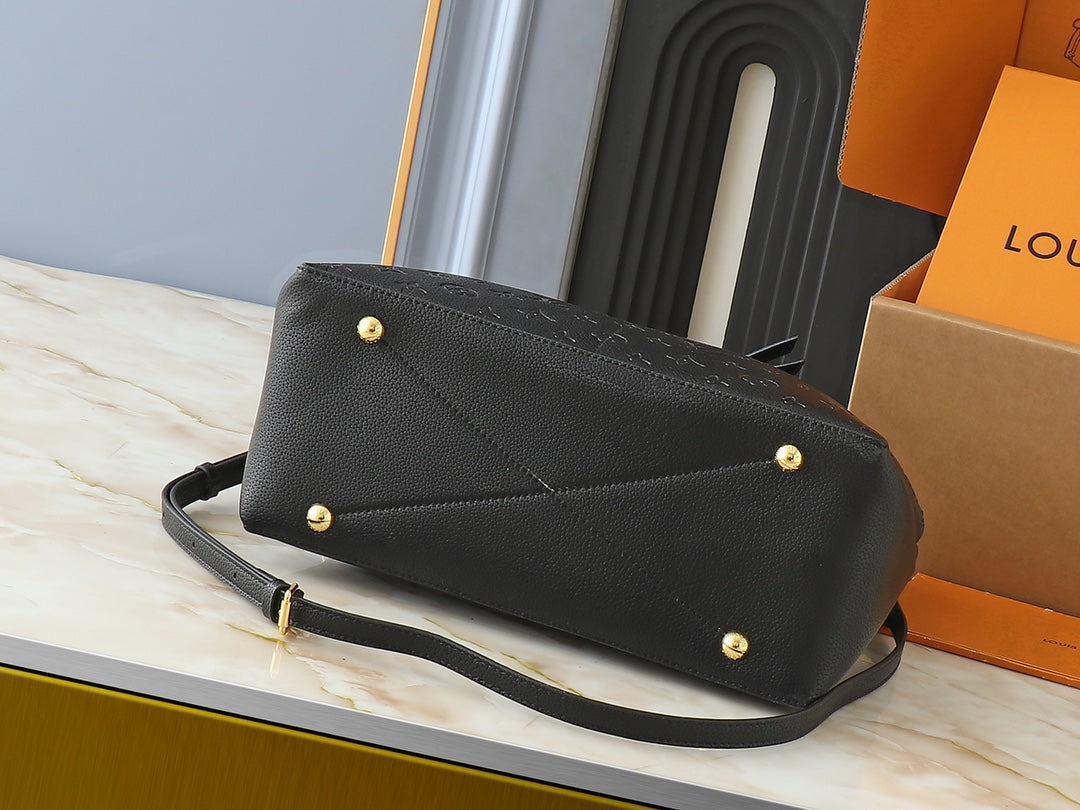 1WE115B Popular leather bag