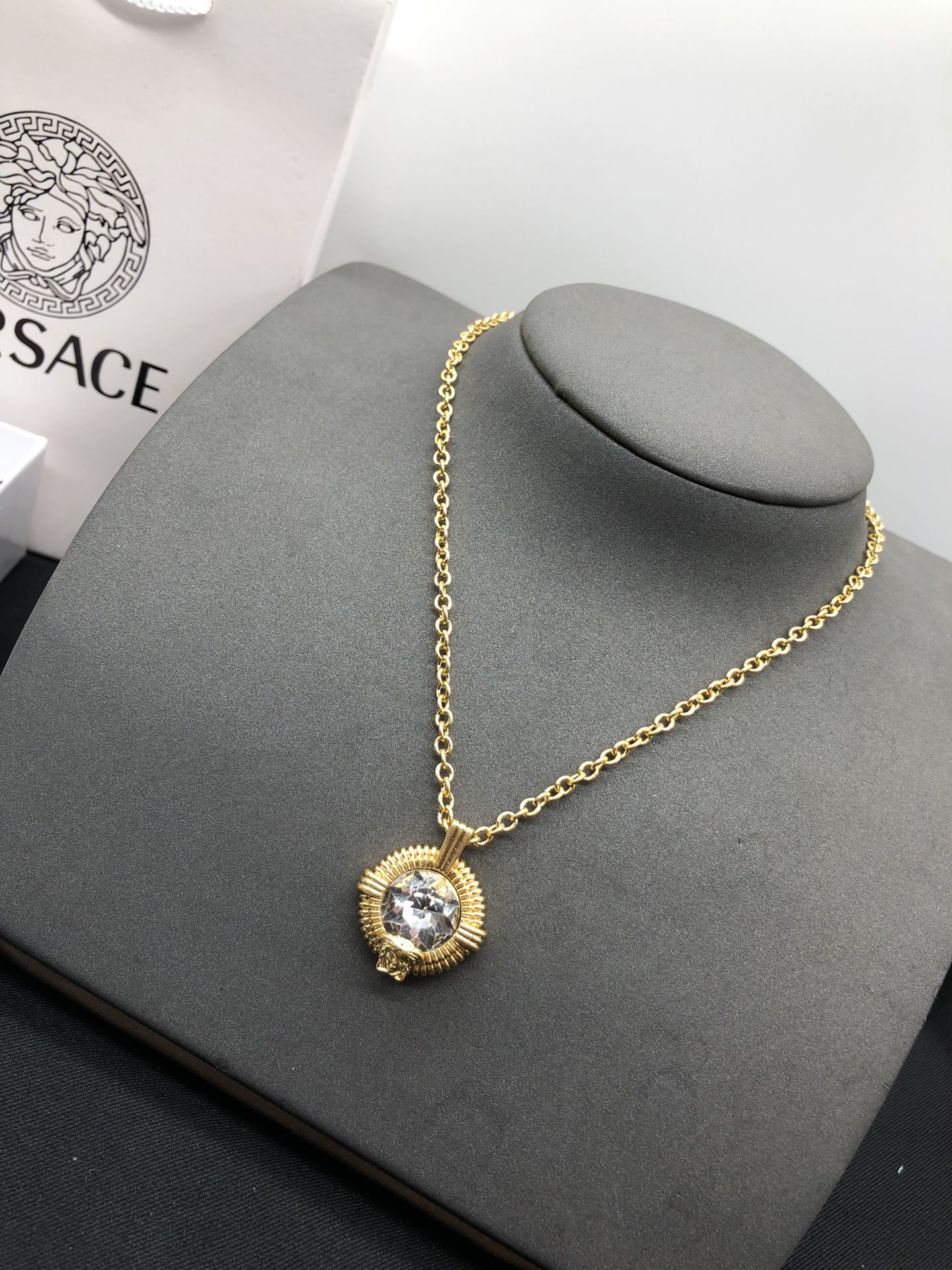 175RV62X Popular    Necklaces
