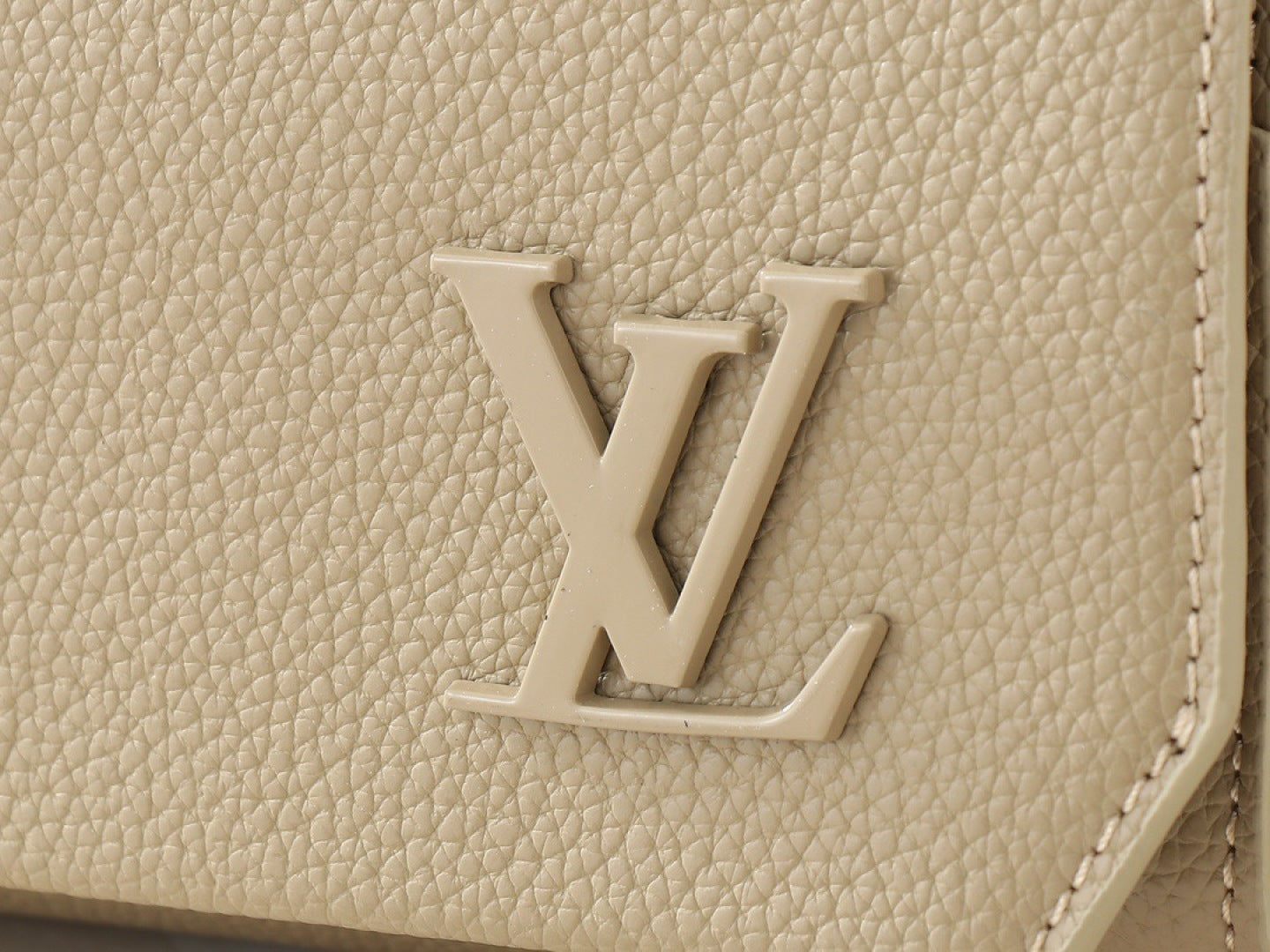 136PE78B Popular leather bag