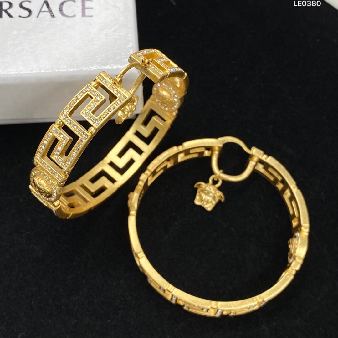 14V212E Popular Earrings