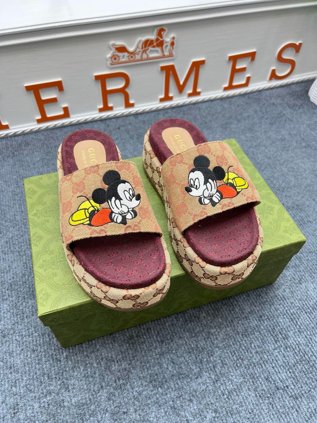 54B122Z Popular slippers  Sole thickness 5.5cm