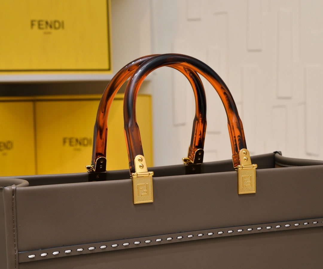 136PF104B Popular leather bag