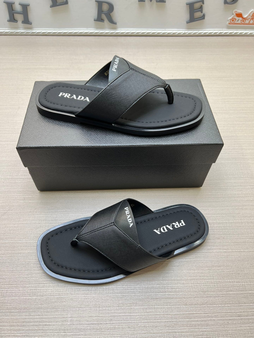 54PD72Z Popular slippers