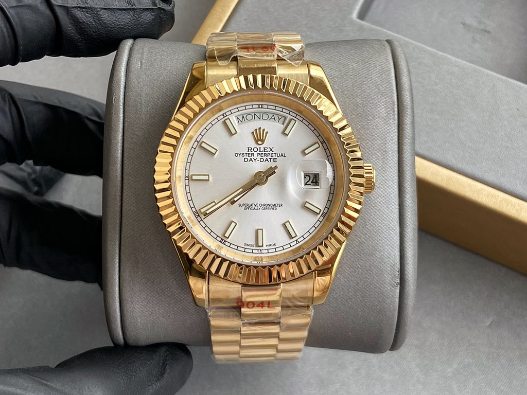 L1R46L136 Popular watches