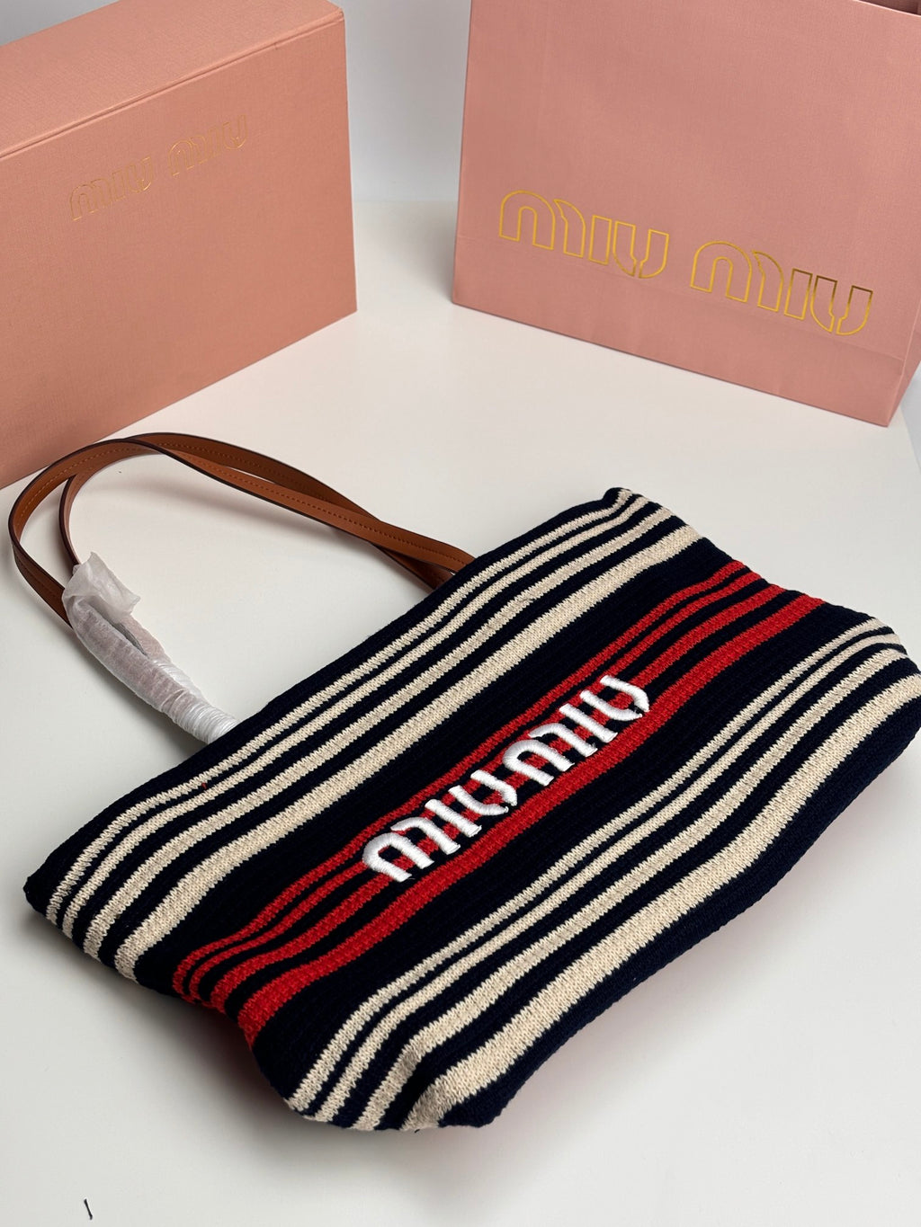 1XA78B Popular    Woven Bag