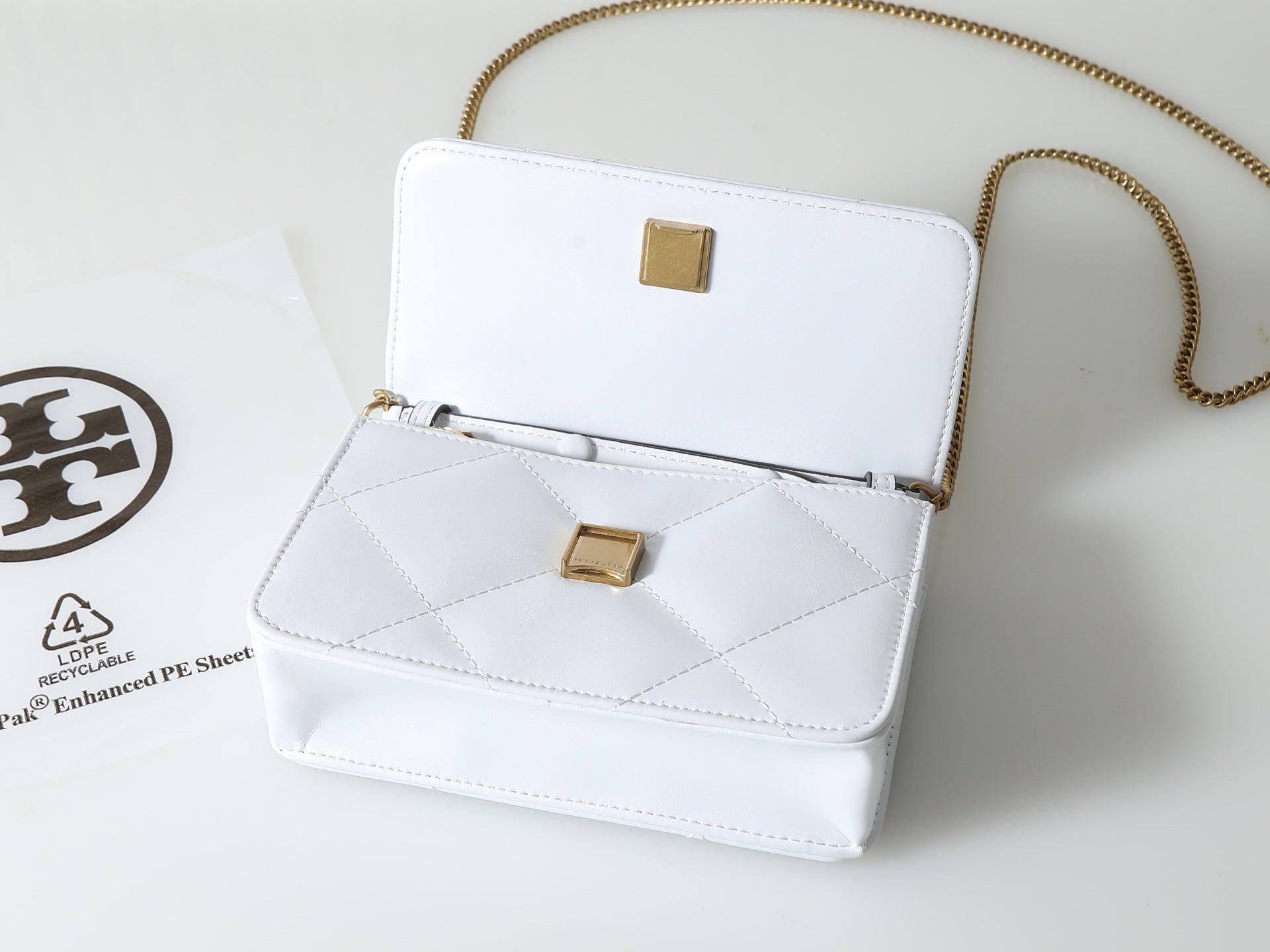 156XA26B Popular leather bag