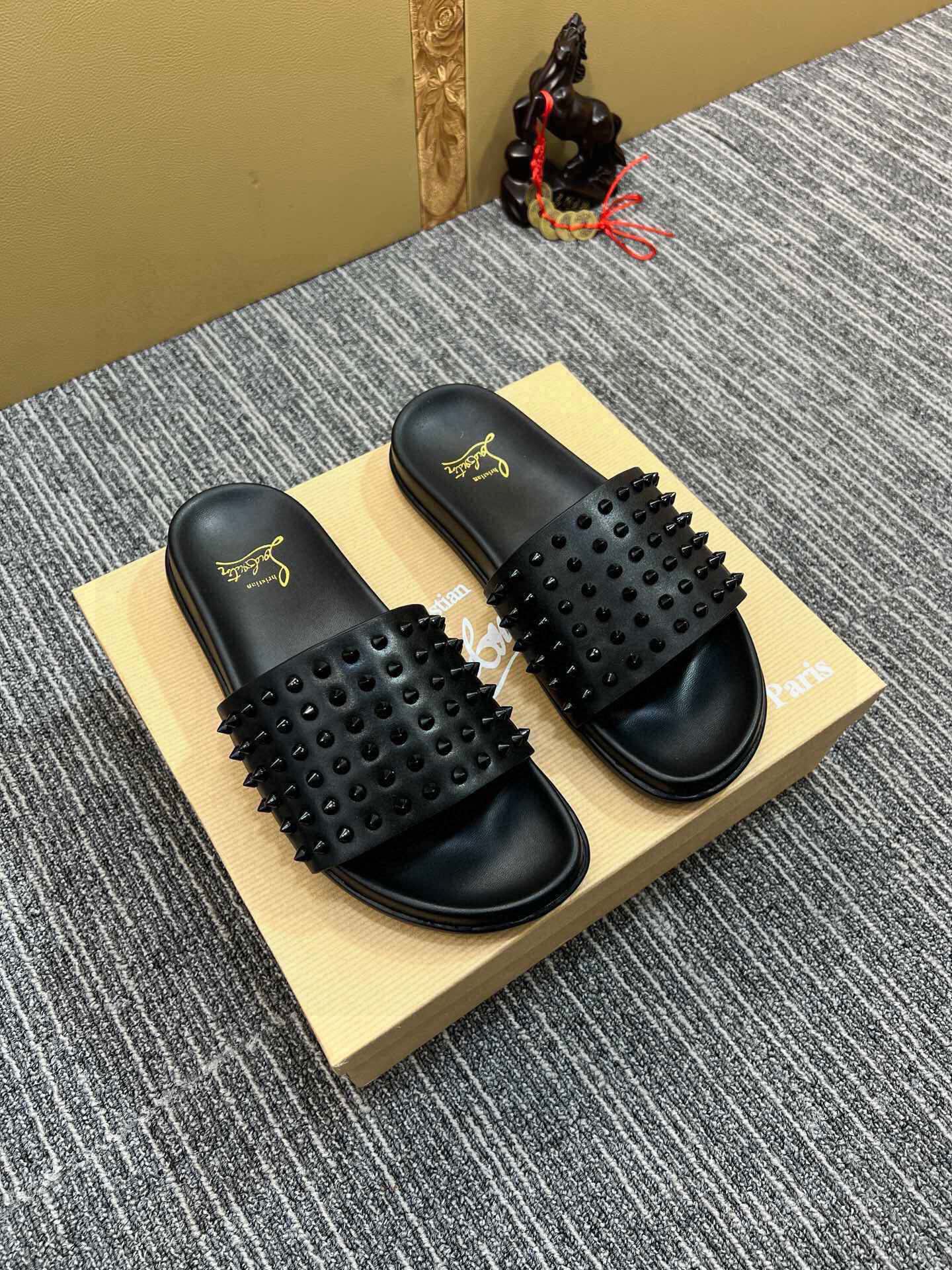 54A126Z Popular slippers