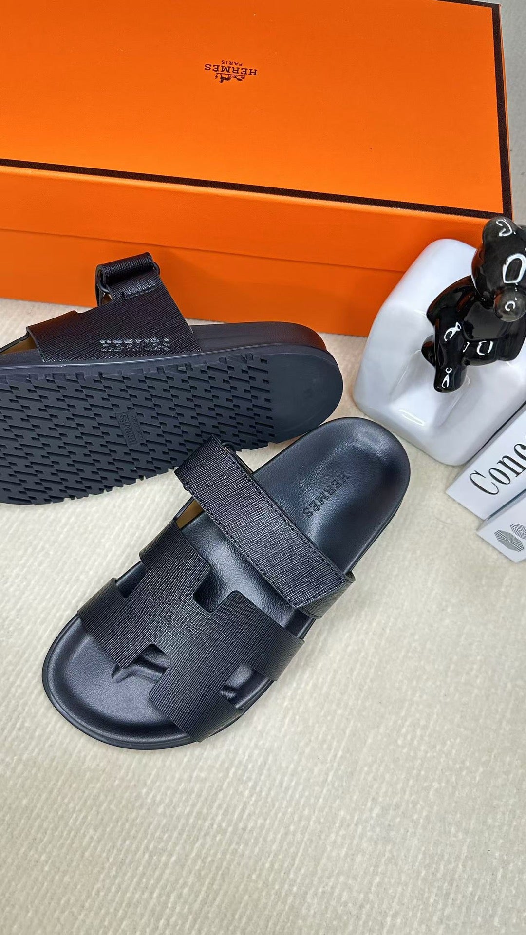 255QH26Z Popular leather shoes