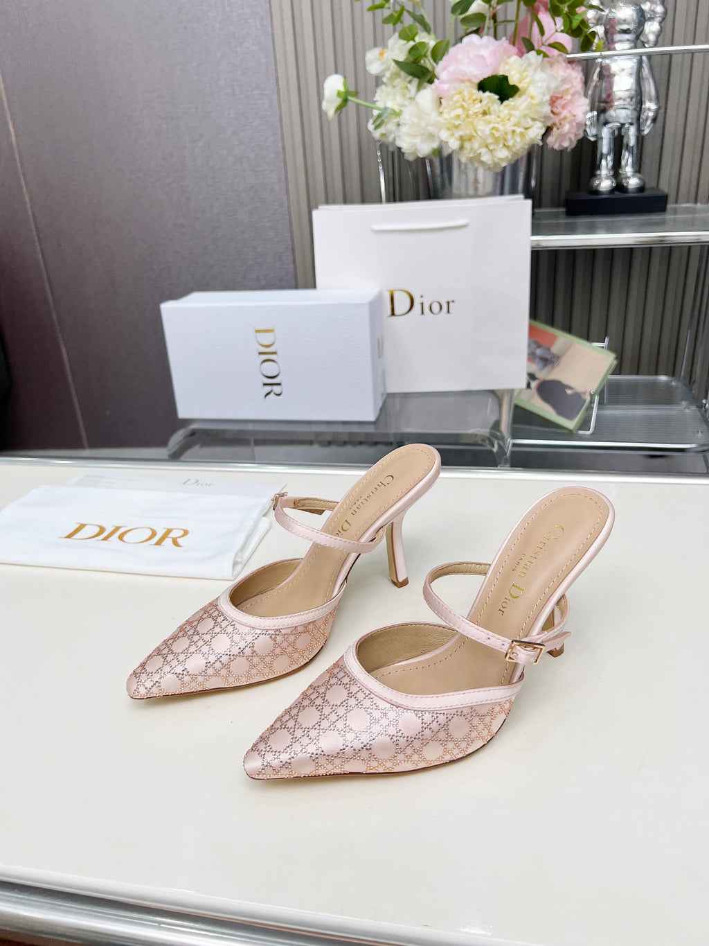 295QD117Z Popular high-quality leather  High heels