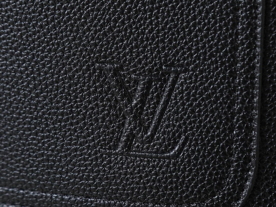 146PE42B Popular leather bag