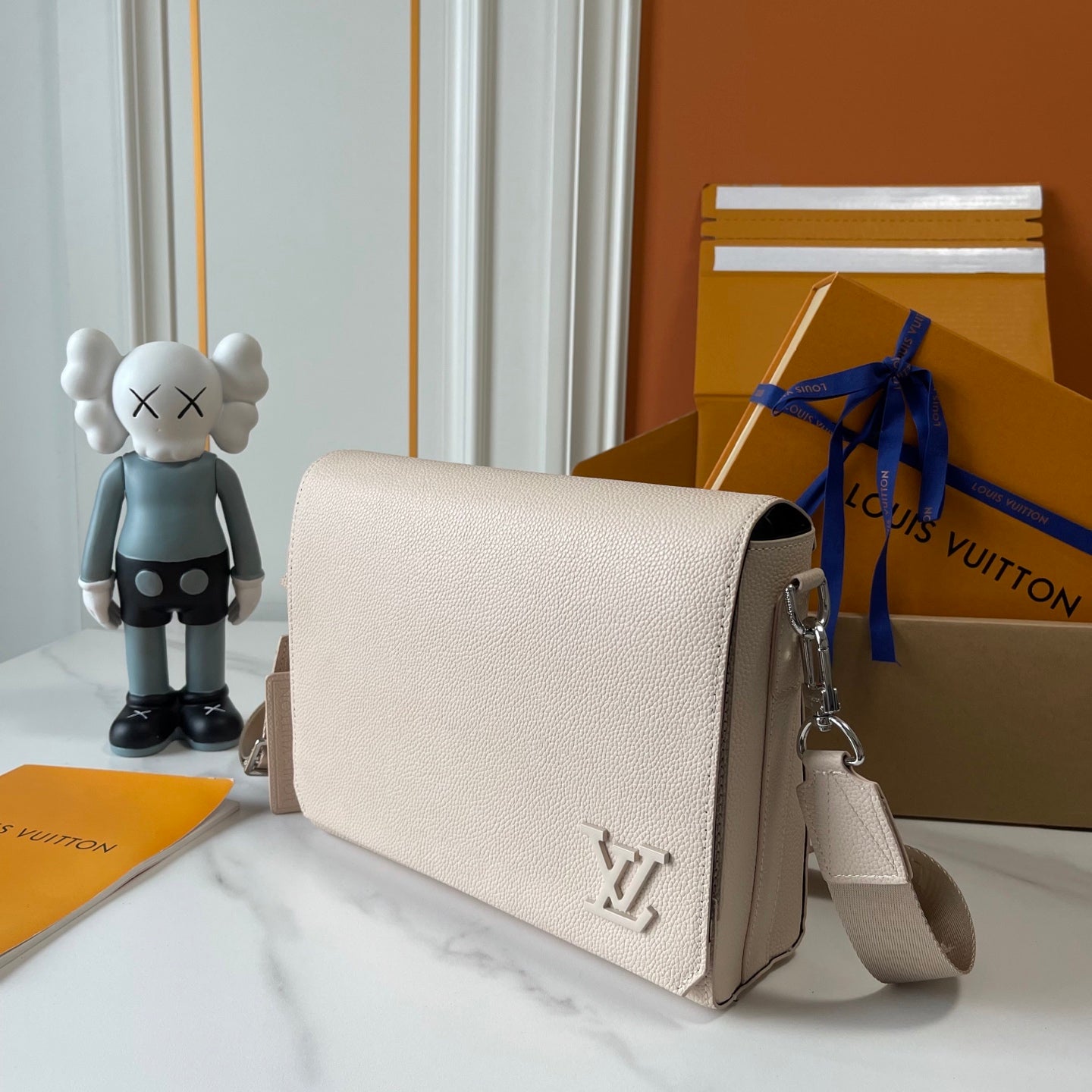 136PE78B Popular leather bag