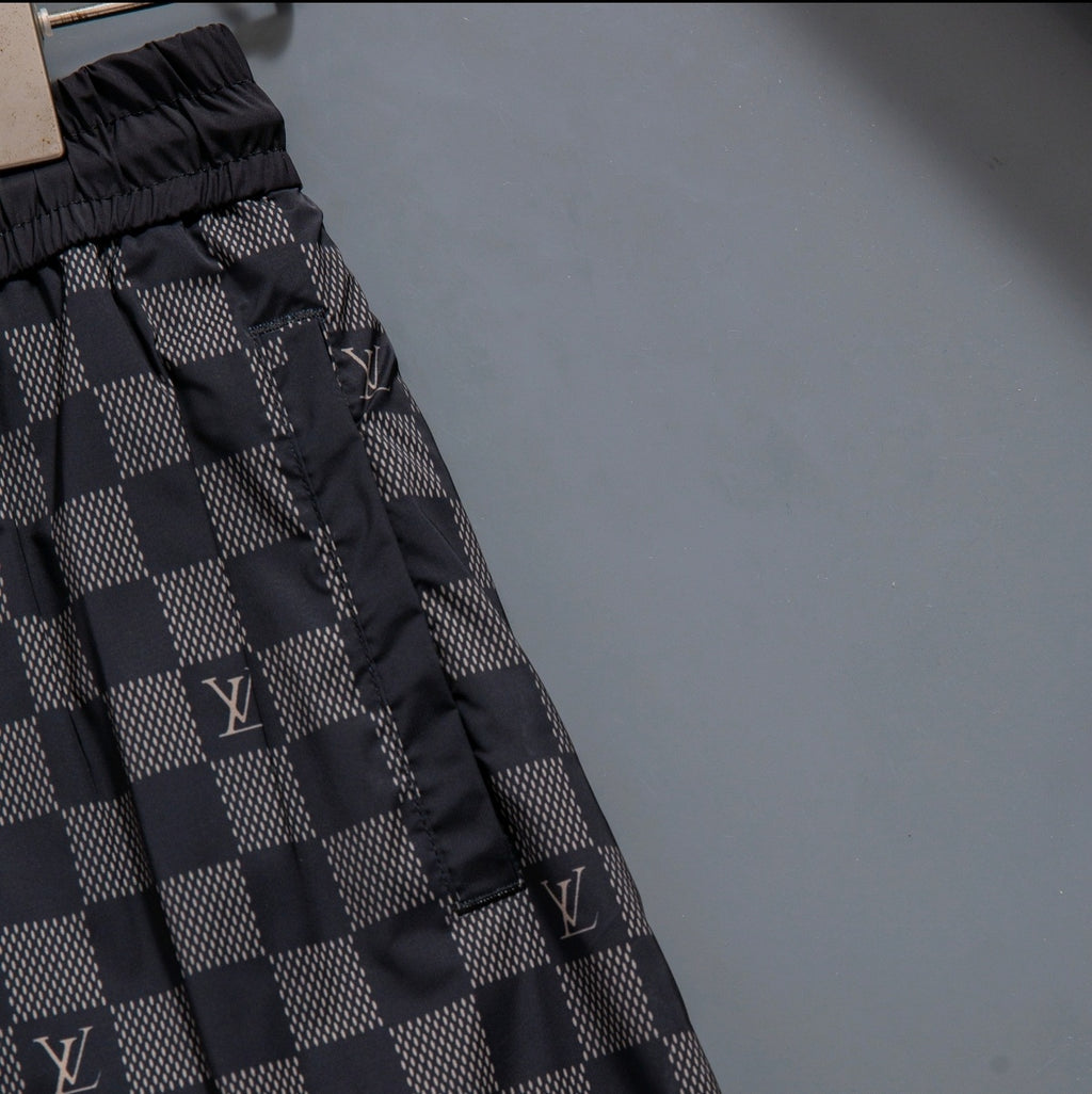 136NE23U Popular shorts