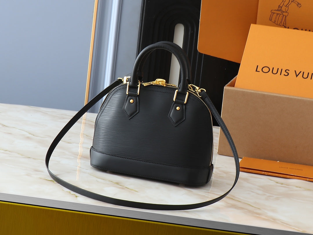 146PE103B Popular leather bag
