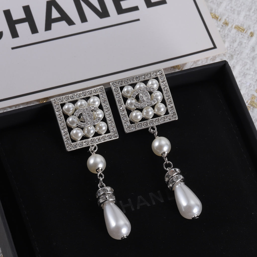 14C376E Popular Earrings