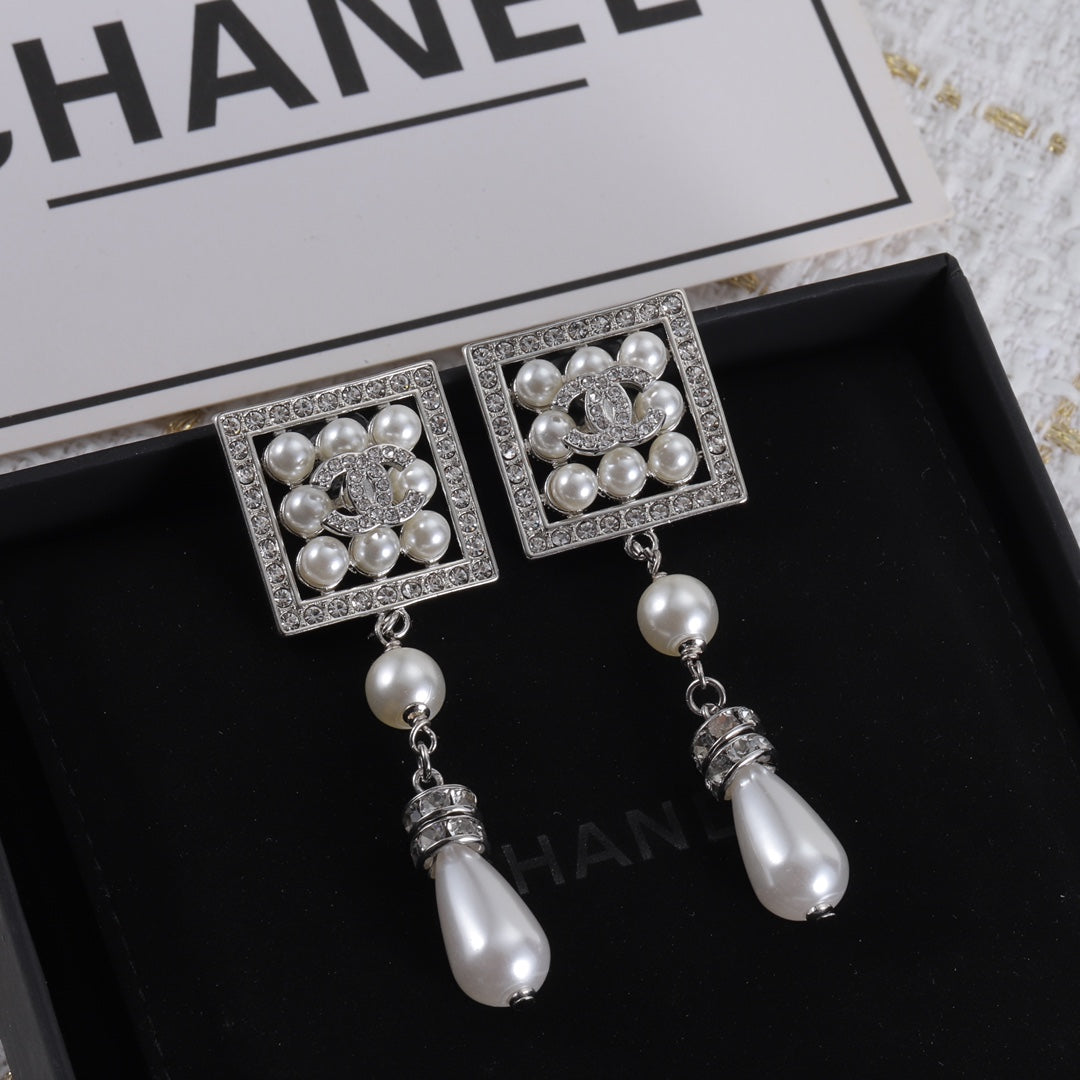 14C376E Popular Earrings