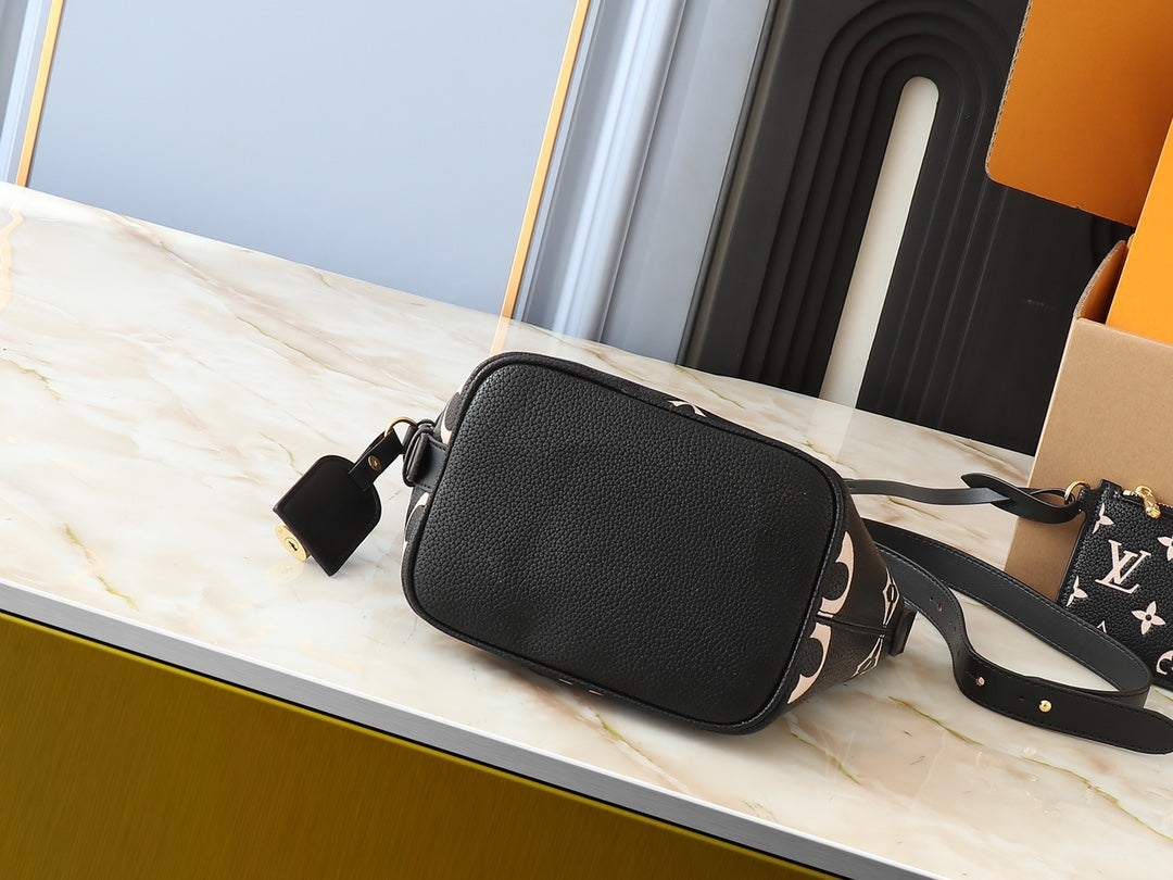 2WE3B Popular  leather bag