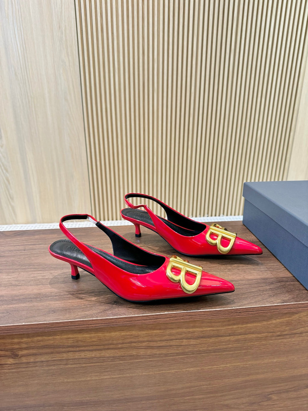 255QJ45Z Popular  leather High heels