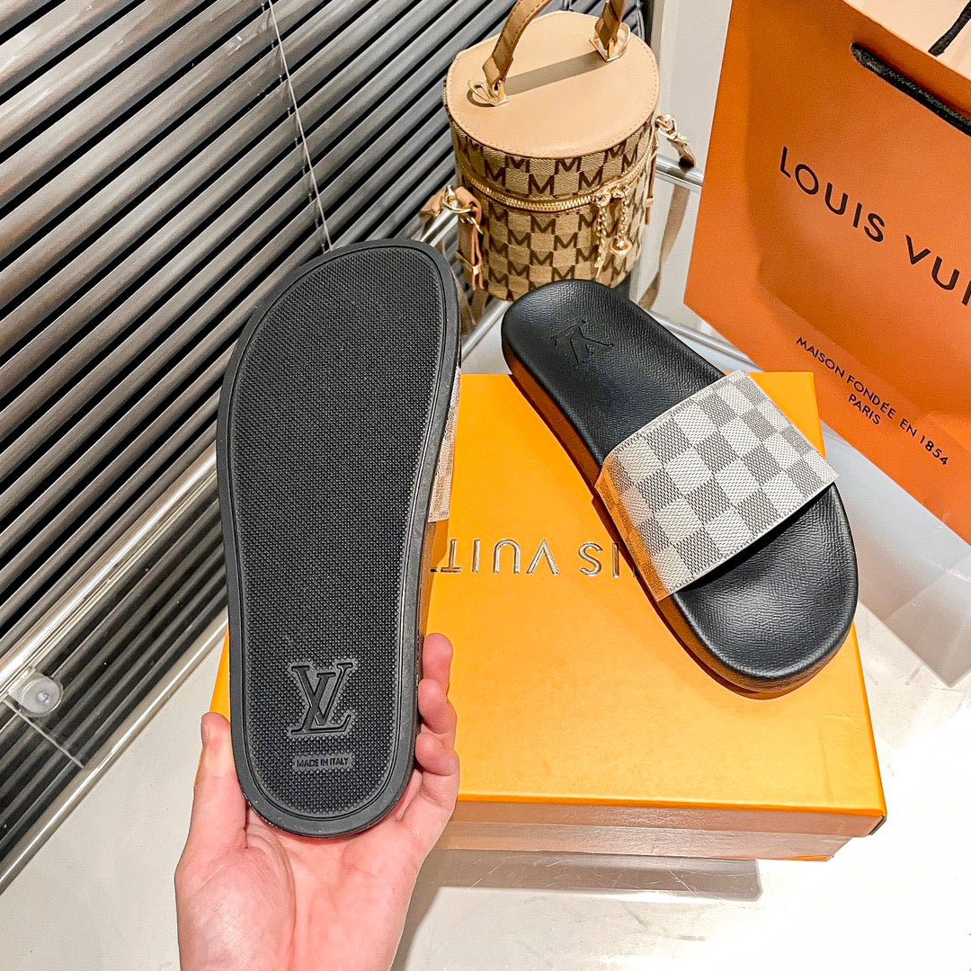 14E195Z Popular Slippers