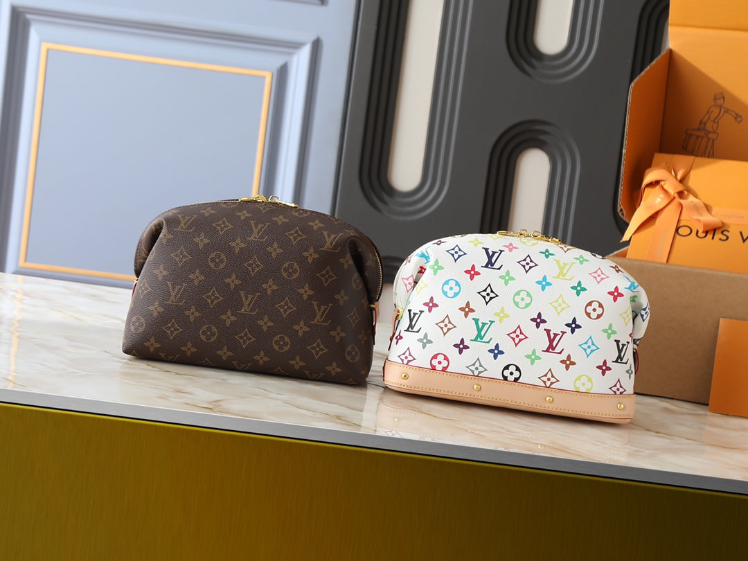 B1P46E112 Popular leather bag