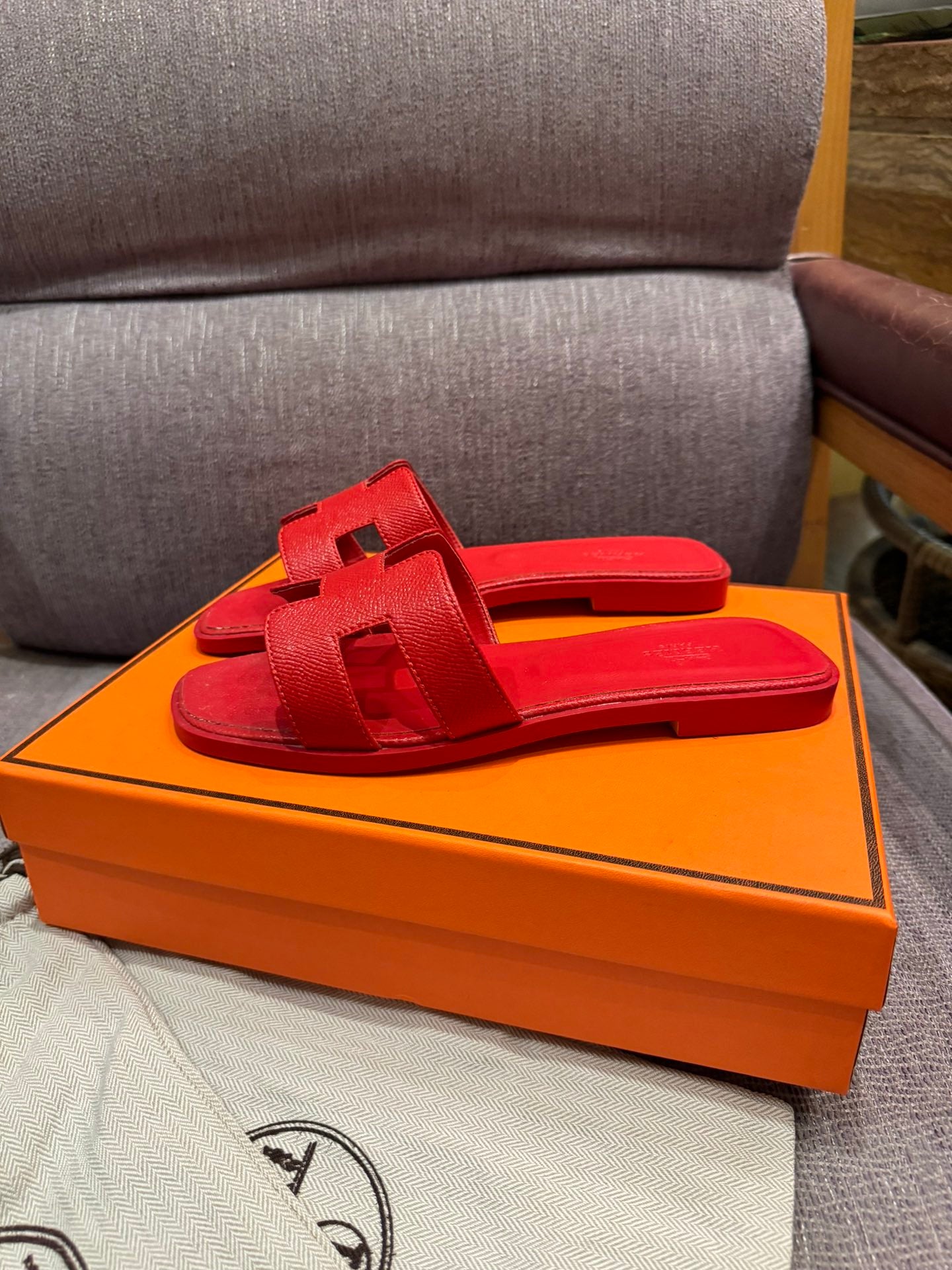 1ZH239Z Popular Slippers