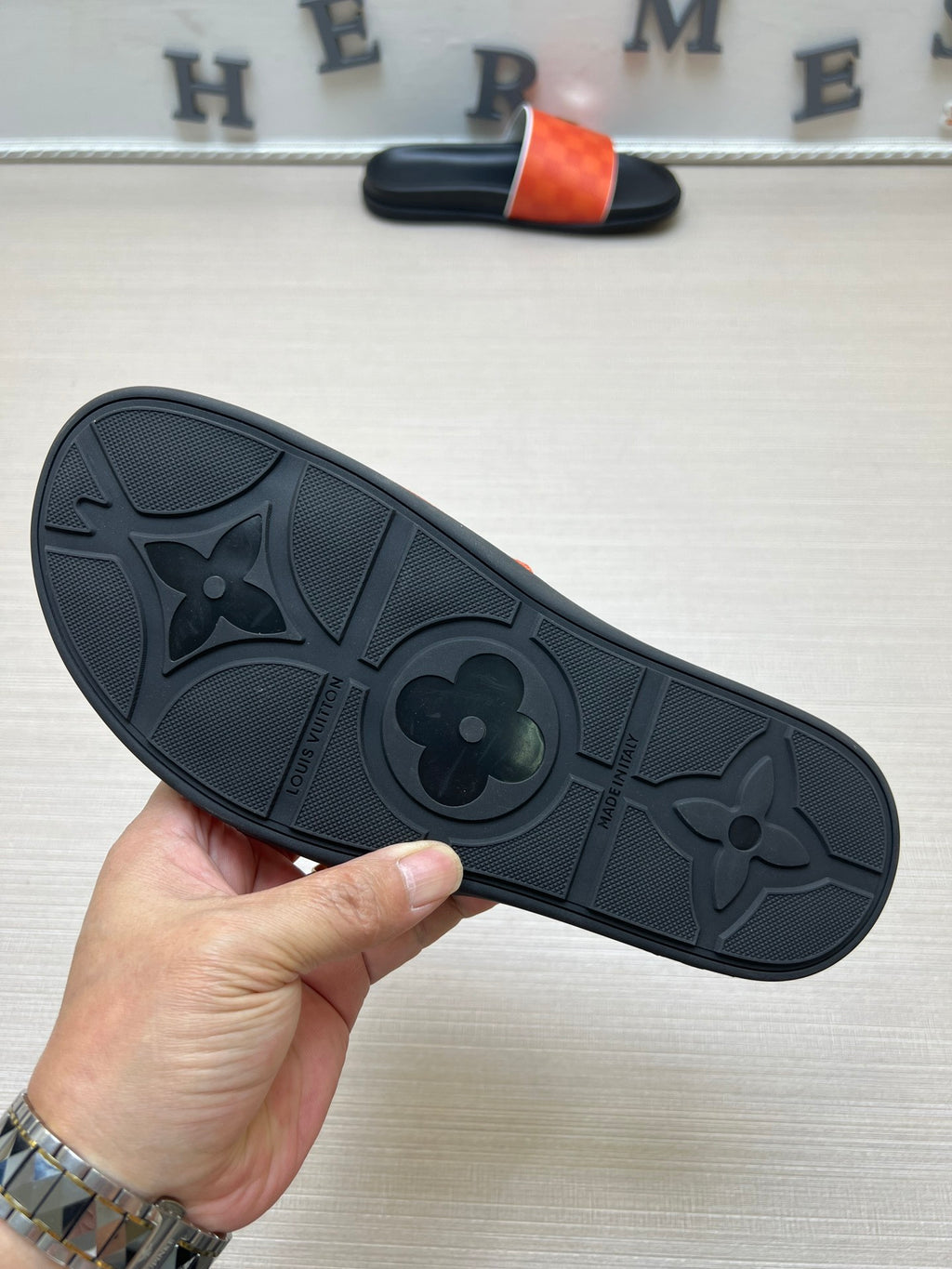 54E69Z Popular slippers