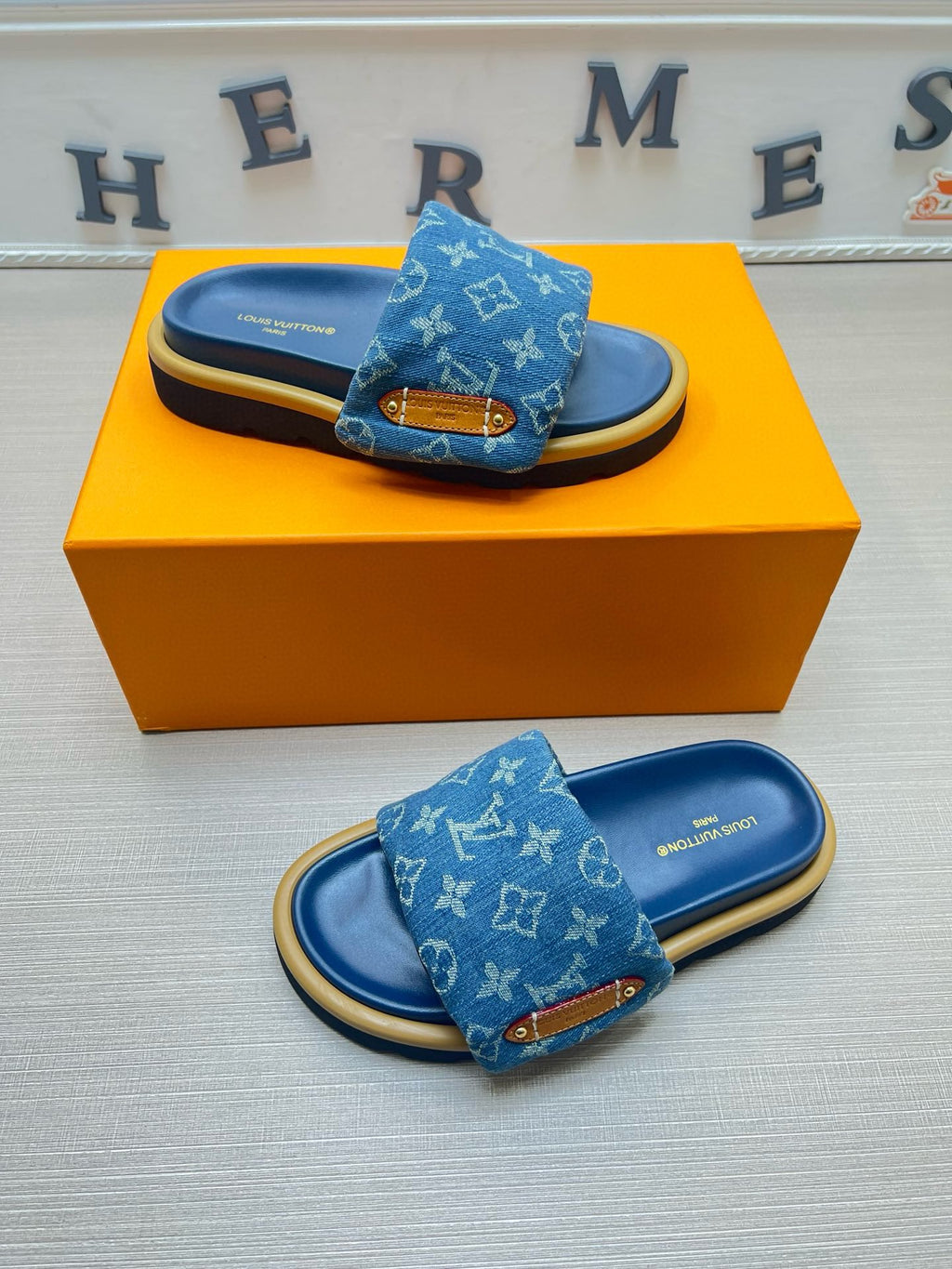 54E100Z Popular slippers Sole thickness 5cm