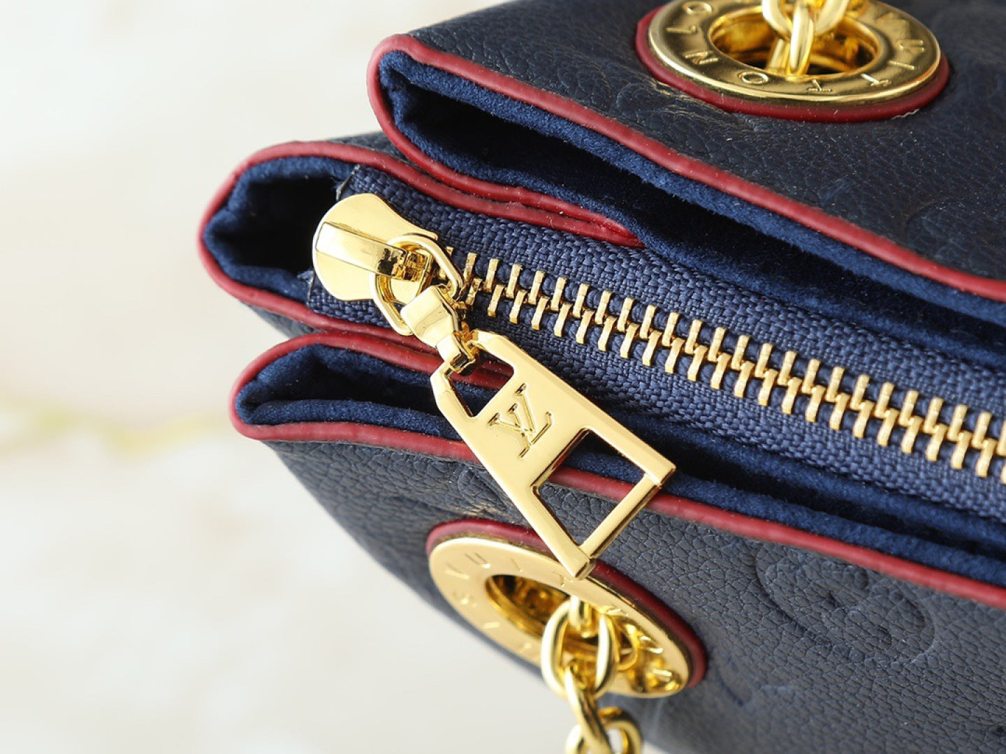 136PE75B Popular leather bag