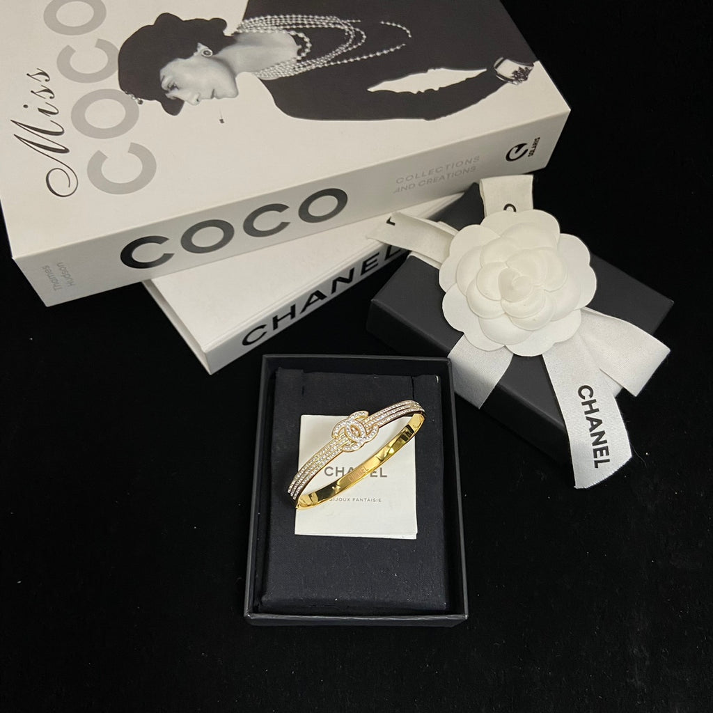 15QC72K  Popular Bracelets