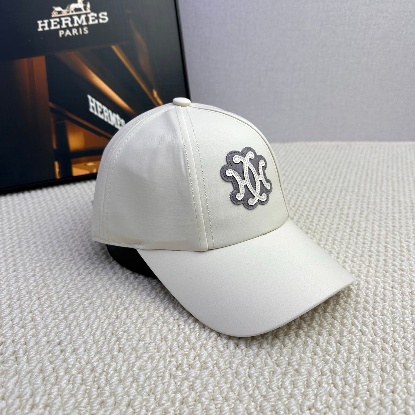 16XH18M Popular hats