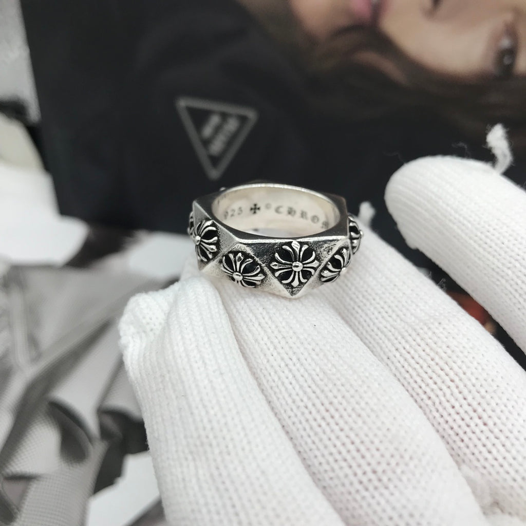 175QA47J  Popular  Rings