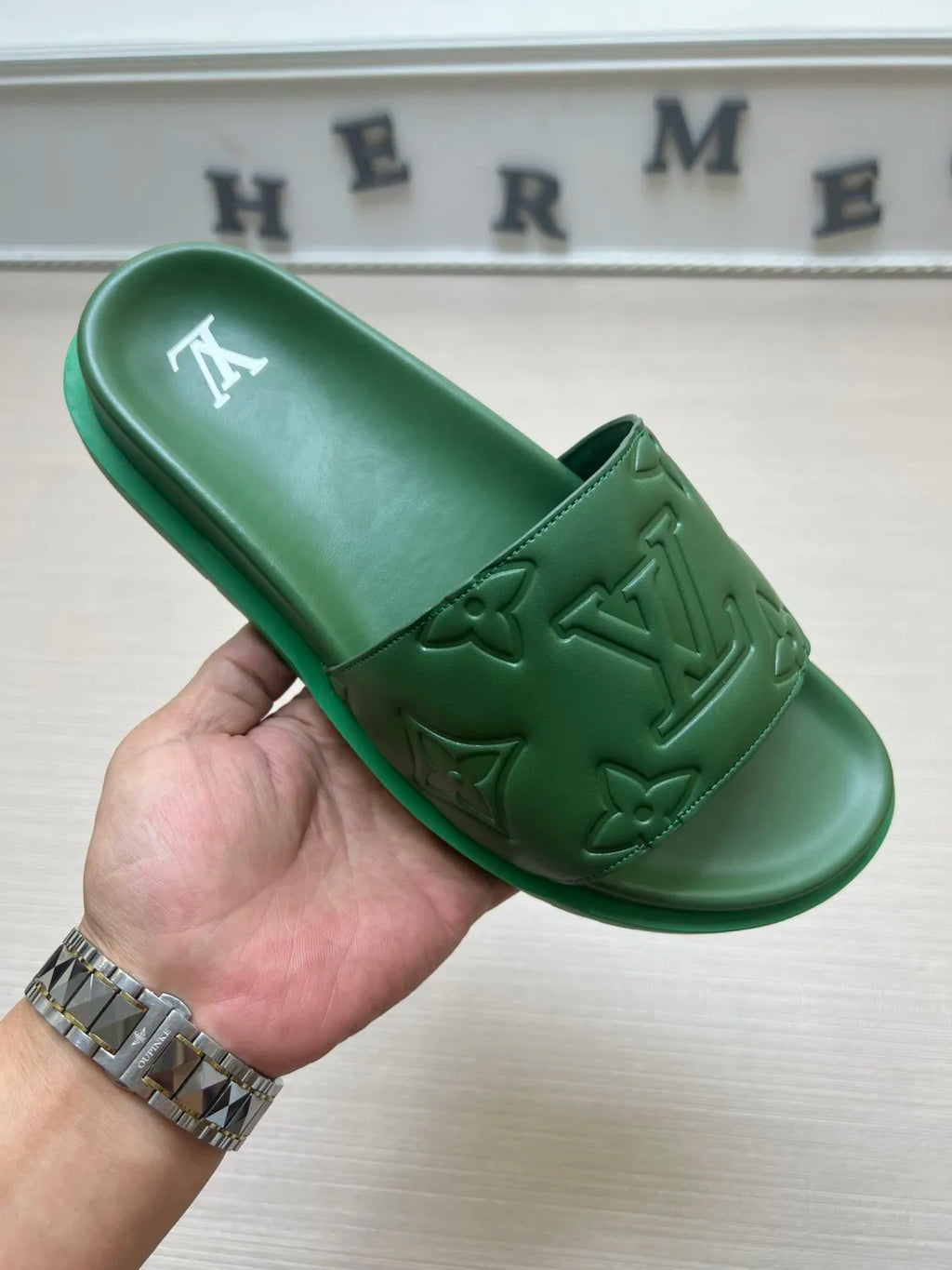 54E3Z Popular slippers