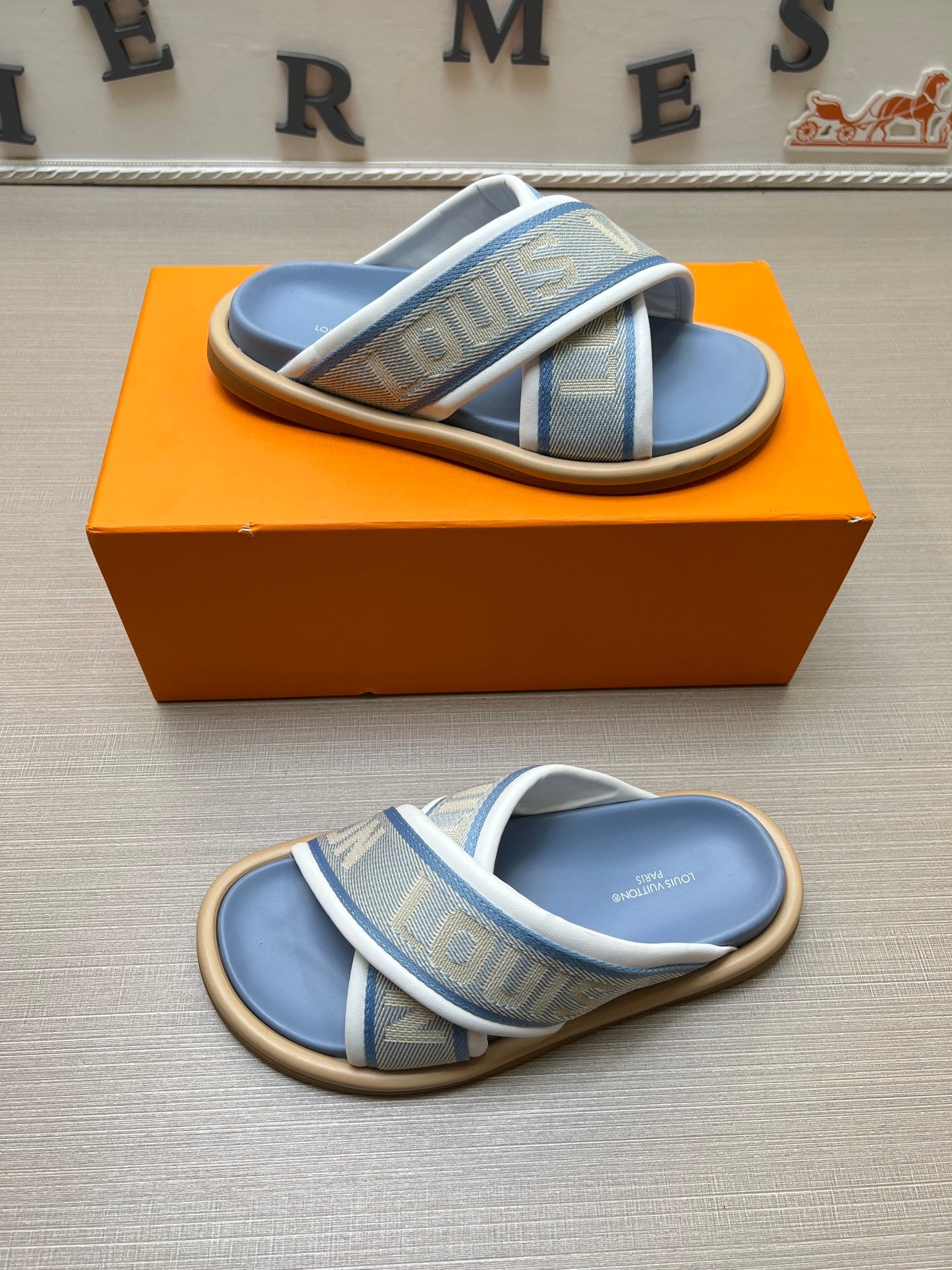 535ZE270Z Popular Slippers