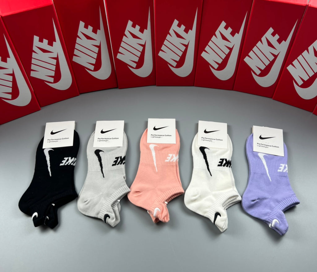 235QA69S Popular socks(5 pairs )