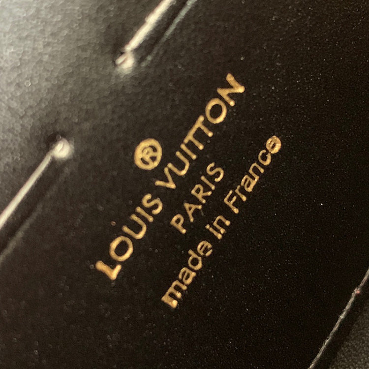 AE40B Popular   leather wallets