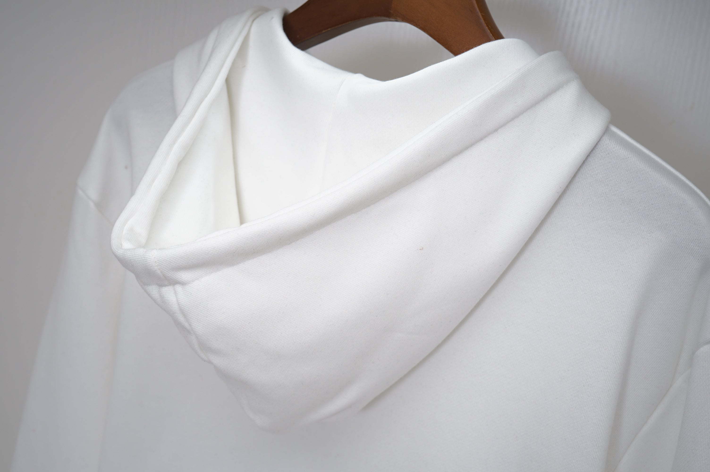 185ZE147U Popular Sweaters