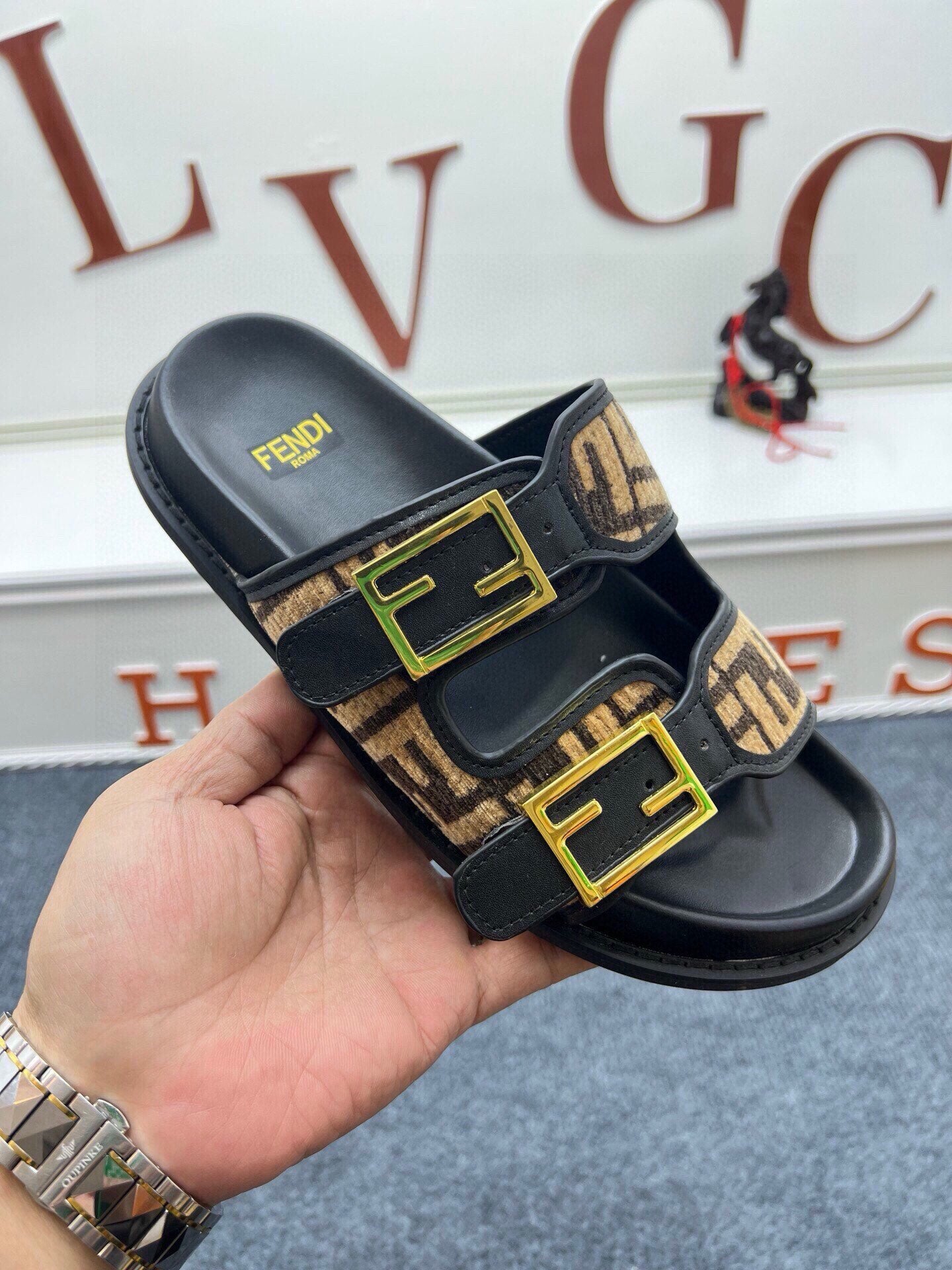 54F38Z Popular slippers