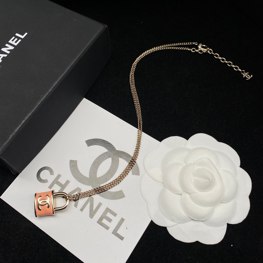 15QC103X Popular Necklace