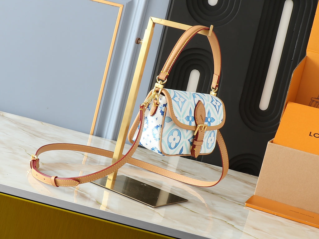 15XE2B Popular  leather bag)