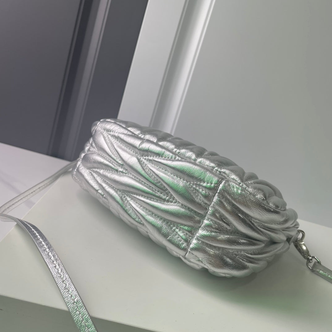 146PA116B Popular leather bag