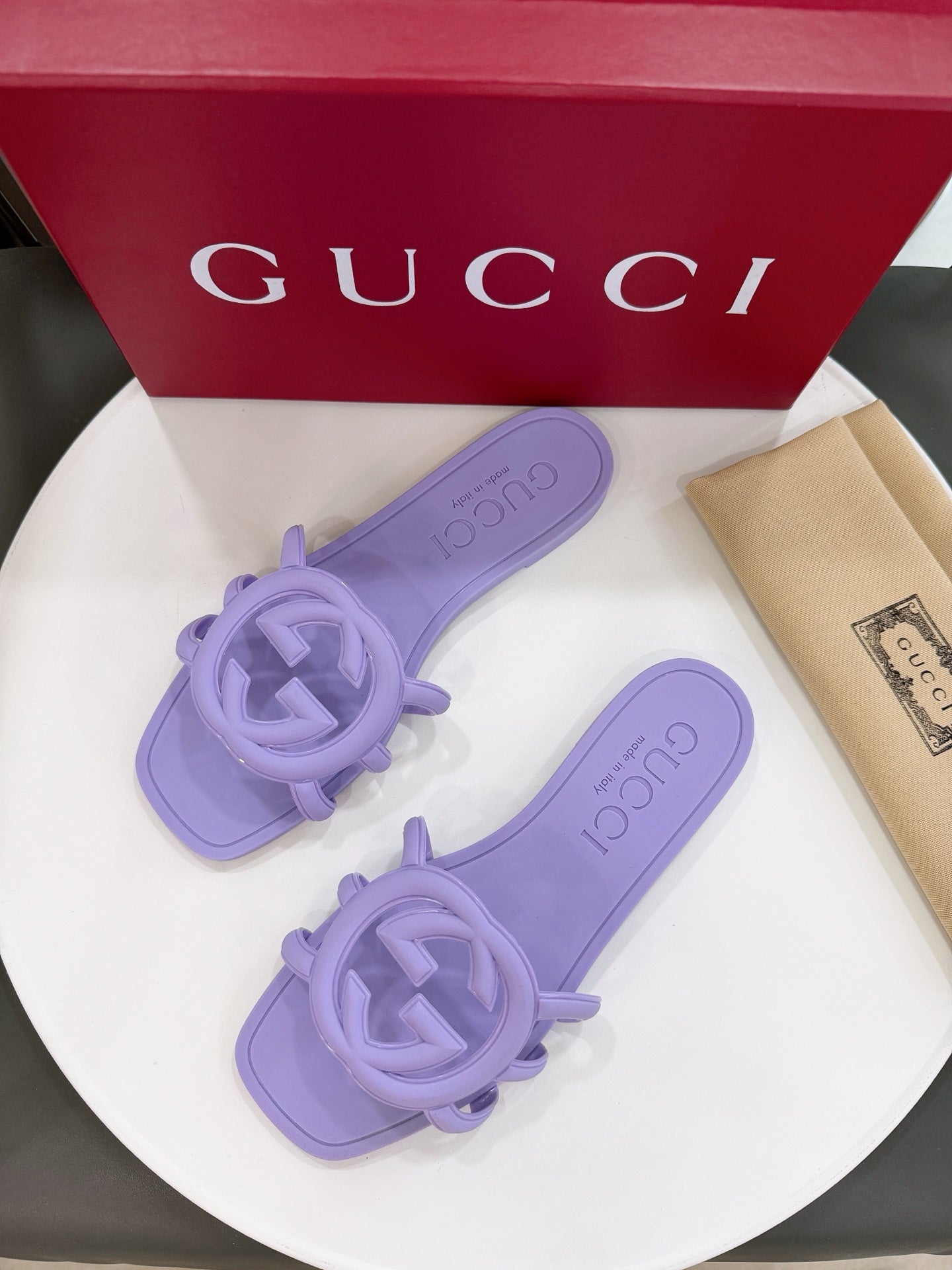 Z2X66B61  Popular high-quality slippers