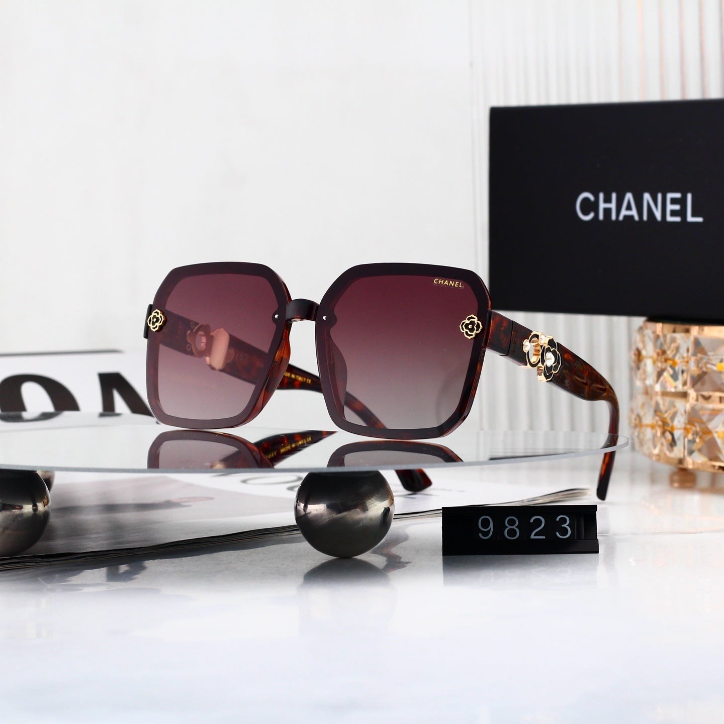 156PC43T Popular Sunglasses
