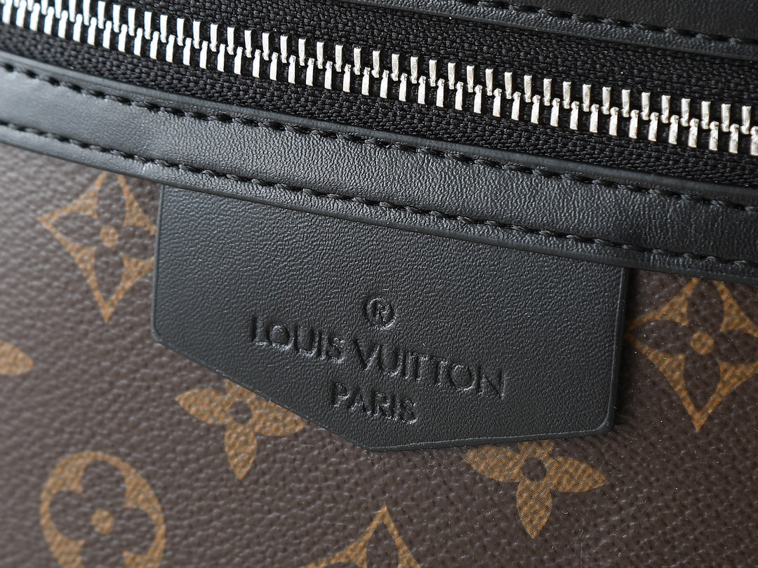 B1X66E3 Popular leather bag