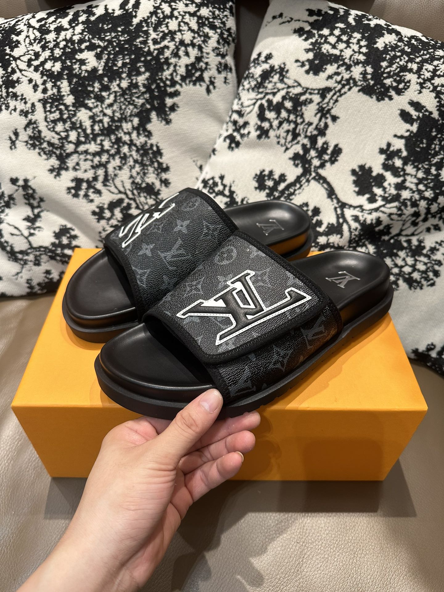 285ZE28Z  Popular leather Shoes