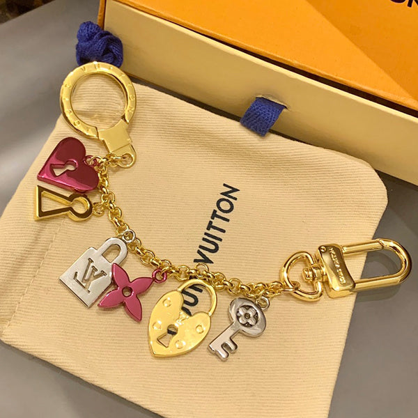 35QE12A Popular bag 's charms accessories