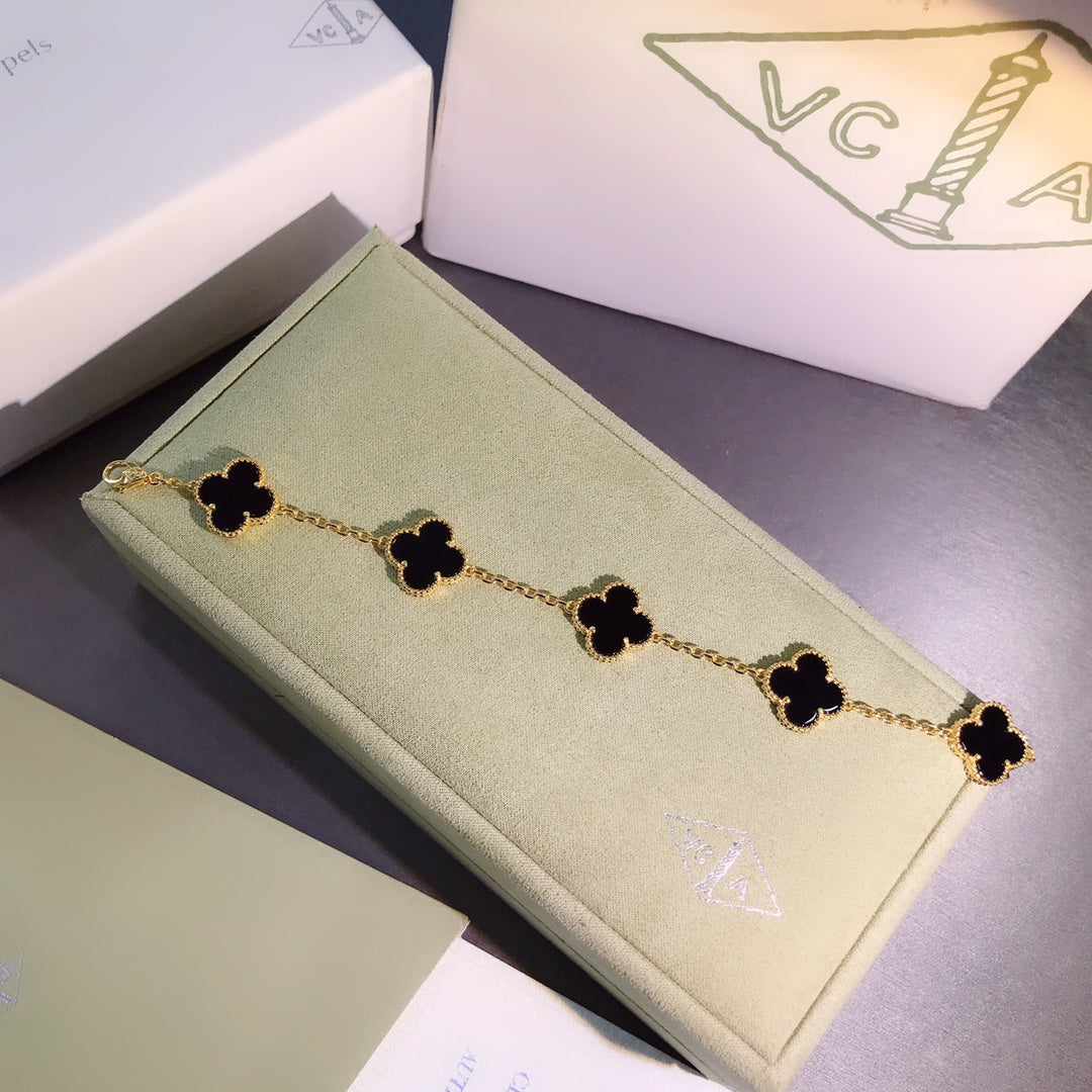5XVA180K  Popular bracelets 5 flowers normal size1.5cm flower