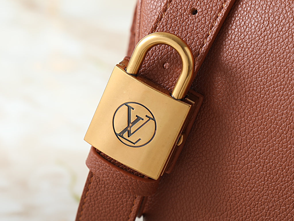 146PE40B Popular leather bag
