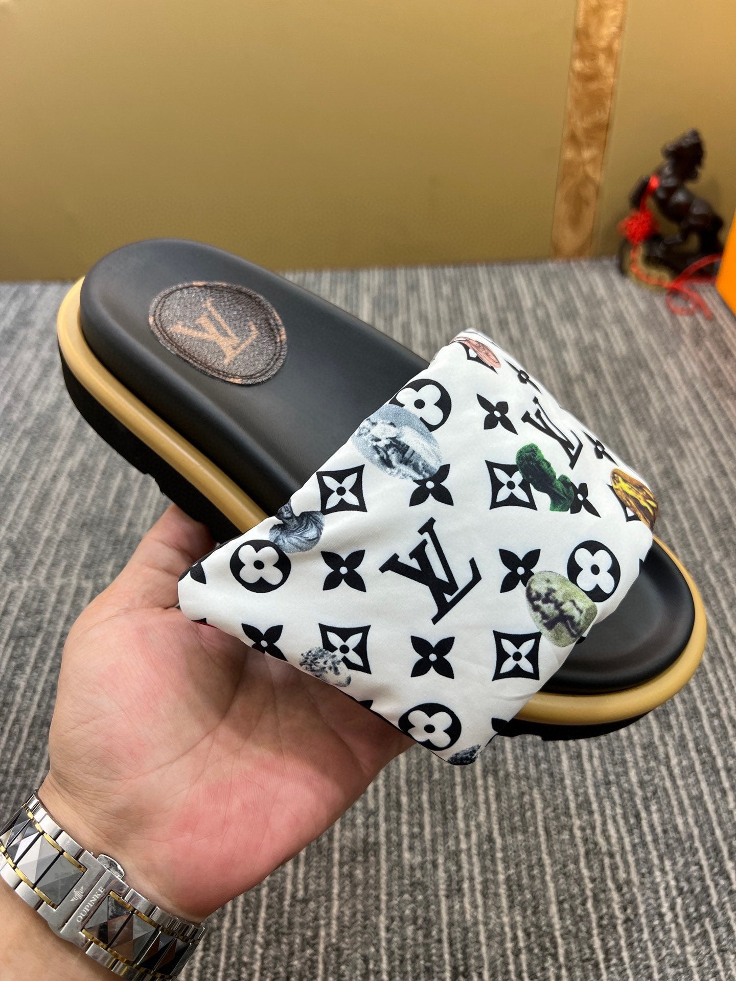 5XF120Z Popular leather quality Slippers