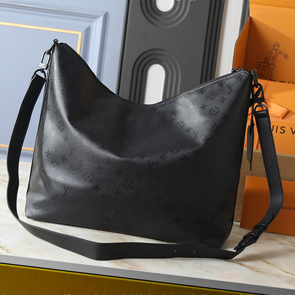 136PE24B Popular leather bag